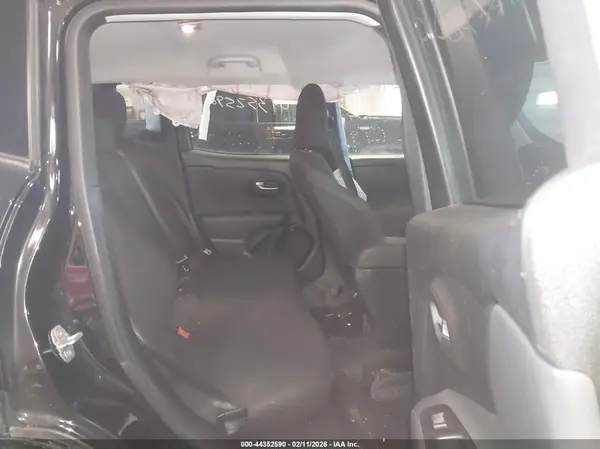 ZACCJABB2JPH97037 2018 JEEP RENEGADE - Image 8