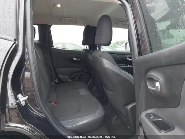 ZACCJABB2JPJ10216 2018 JEEP RENEGADE - Image 8