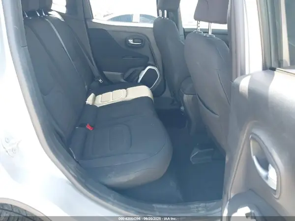 ZACCJABB2JPJ19661 2018 JEEP RENEGADE - Image 8