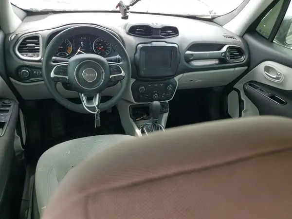 ZACCJABB2JPJ19756 2018 JEEP RENEGADE - Image 8
