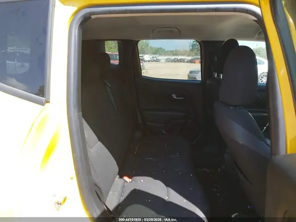 ZACCJABB2JPJ20101 2018 JEEP RENEGADE - Image 8