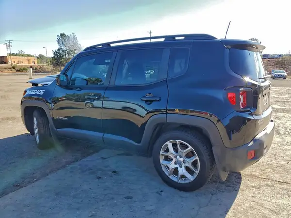 ZACCJABB2JPJ30482 2018 JEEP RENEGADE - Image 2