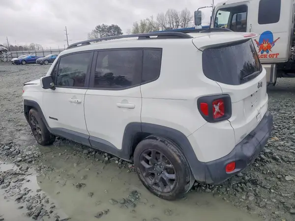 ZACCJABB2JPJ36623 2018 JEEP RENEGADE - Image 2