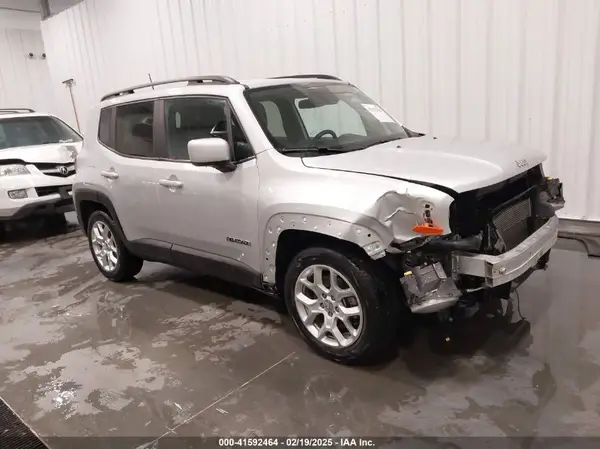 ZACCJABB2JPJ47007 2018 JEEP RENEGADE - Image 1