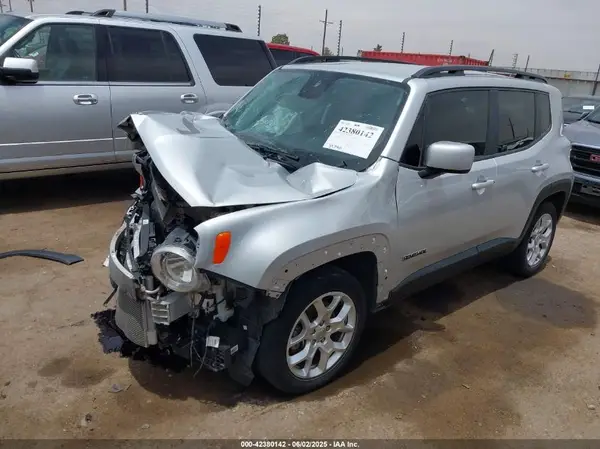 ZACCJABB2JPJ56502 2018 JEEP RENEGADE - Image 2