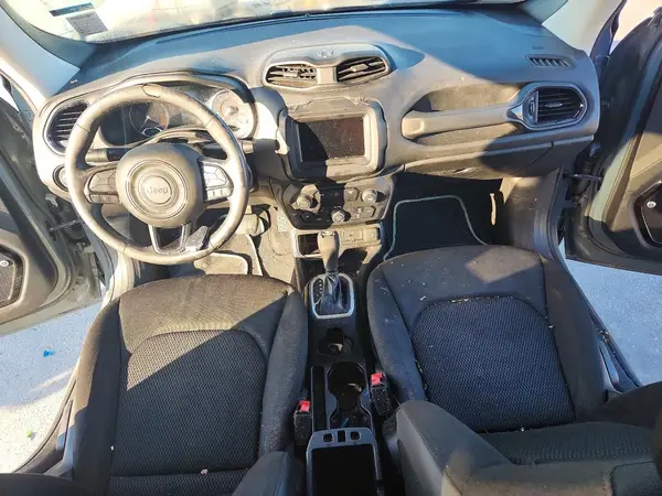 ZACCJABB2JPJ67807 2018 JEEP RENEGADE - Image 8