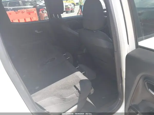 ZACCJABB2JPJ71212 2018 JEEP RENEGADE - Image 8