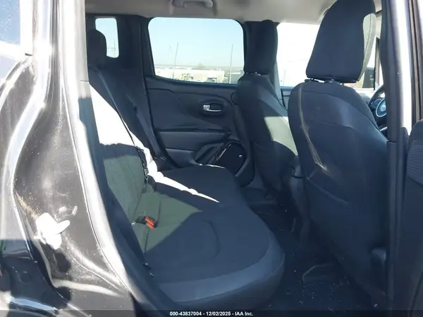 ZACCJABB3HPE93287 2017 JEEP RENEGADE - Image 8