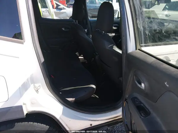 ZACCJABB3HPF15482 2017 JEEP RENEGADE - Image 8