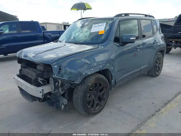ZACCJABB3HPF23873 2017 JEEP RENEGADE - Image 2