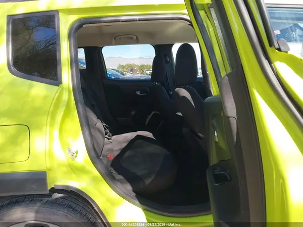 ZACCJABB3HPF64777 2017 JEEP RENEGADE - Image 8
