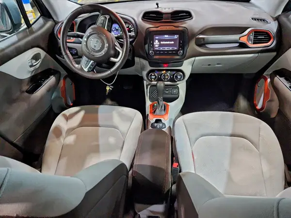 ZACCJABB3HPF76184 2017 JEEP RENEGADE - Image 8