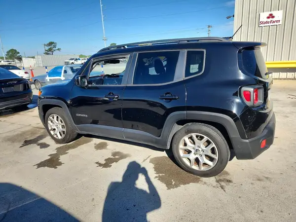ZACCJABB3HPF84463 2017 JEEP RENEGADE - Image 2