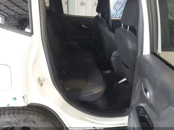 ZACCJABB3HPG05912 2017 JEEP RENEGADE - Image 8