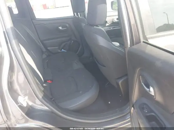 ZACCJABB3HPG05926 2017 JEEP RENEGADE - Image 8