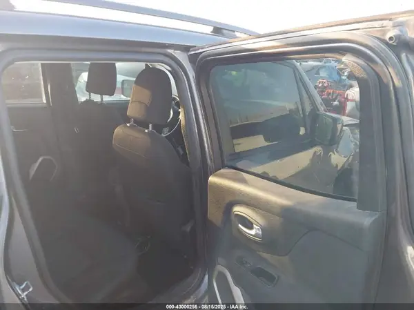 ZACCJABB3HPG31328 2017 JEEP RENEGADE - Image 8