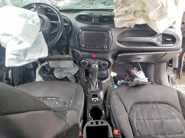 ZACCJABB3HPG49666 2017 JEEP RENEGADE - Image 8
