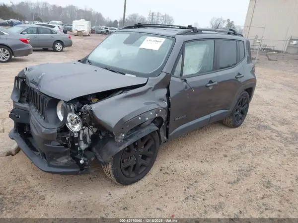 ZACCJABB3HPG60084 2017 JEEP RENEGADE - Image 2