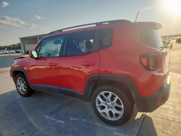 ZACCJABB3JPG95763 2018 JEEP RENEGADE - Image 2