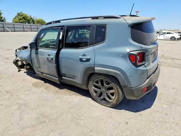 ZACCJABB3JPG98355 2018 JEEP RENEGADE - Image 2
