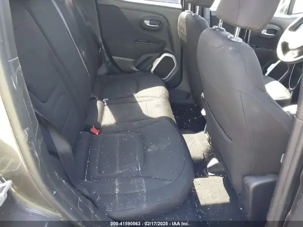 ZACCJABB3JPH06633 2018 JEEP RENEGADE - Image 8