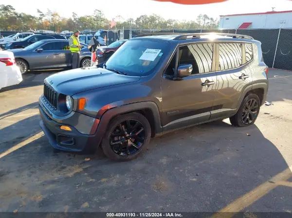 ZACCJABB3JPH13355 2018 JEEP RENEGADE - Image 2