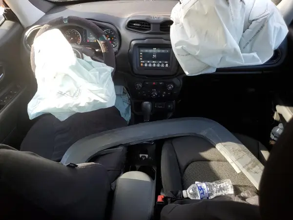 ZACCJABB3JPH27594 2018 JEEP RENEGADE - Image 8