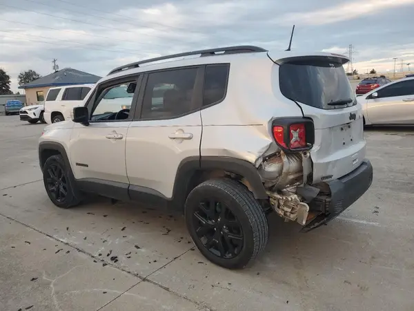ZACCJABB3JPH39941 2018 JEEP RENEGADE - Image 2