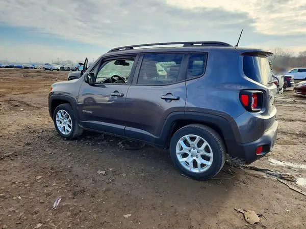 ZACCJABB3JPH49434 2018 JEEP RENEGADE - Image 2