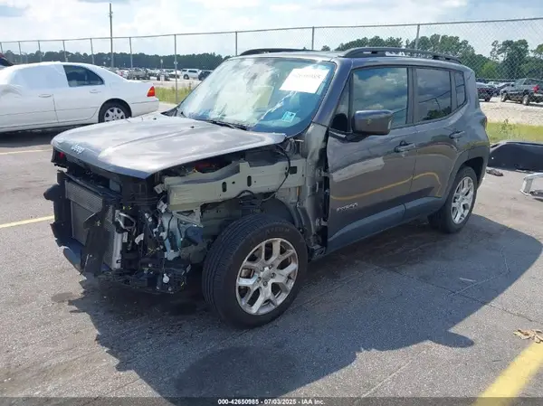 ZACCJABB3JPH79632 2018 JEEP RENEGADE - Image 2
