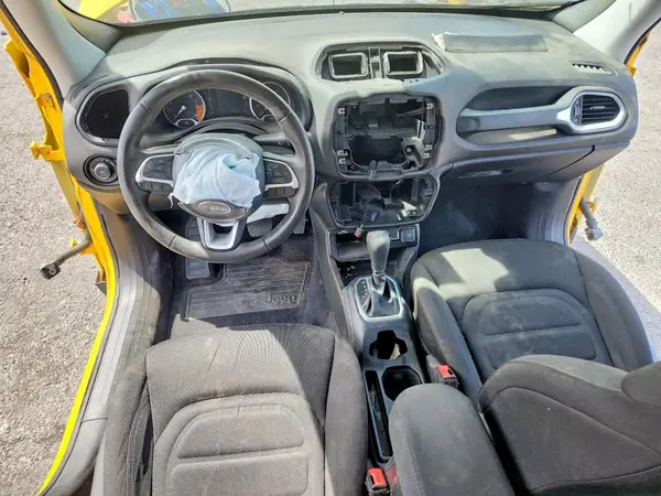 ZACCJABB3JPH84216 2018 JEEP RENEGADE - Image 8