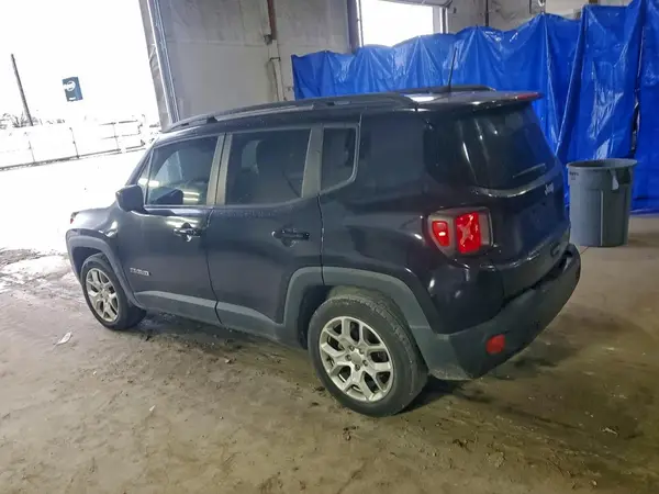 ZACCJABB3JPH93336 2018 JEEP RENEGADE - Image 2