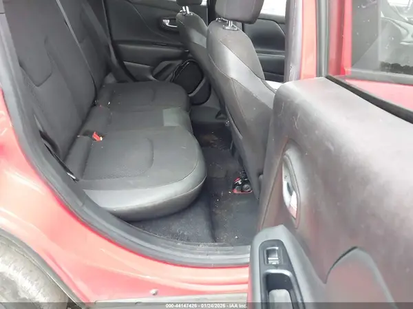 ZACCJABB3JPJ04151 2018 JEEP RENEGADE - Image 8