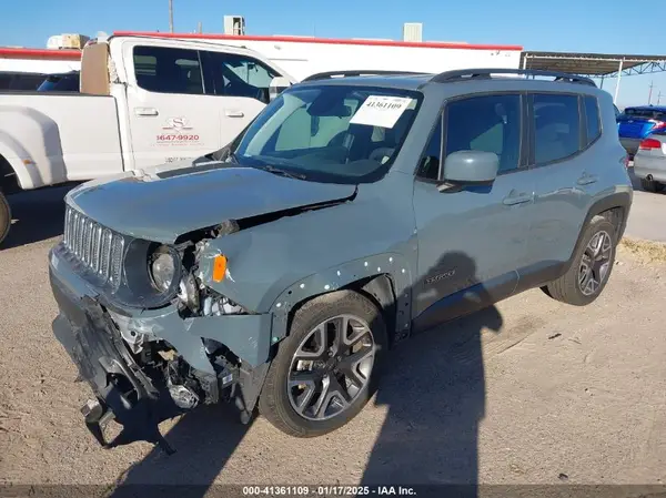 ZACCJABB3JPJ20544 2018 JEEP RENEGADE - Image 2