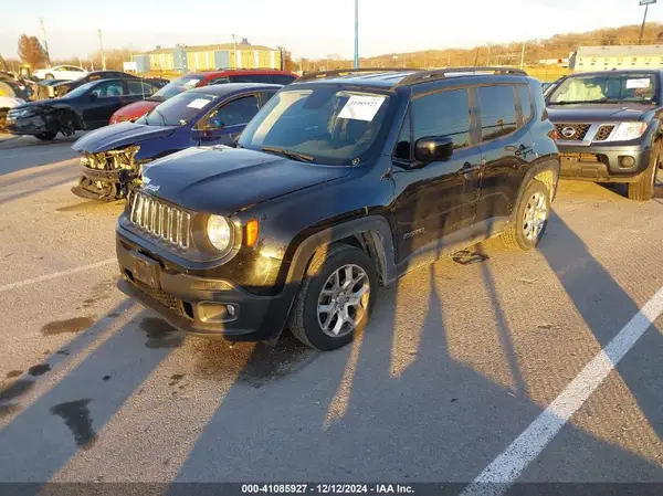 ZACCJABB3JPJ22293 2018 JEEP RENEGADE - Image 2