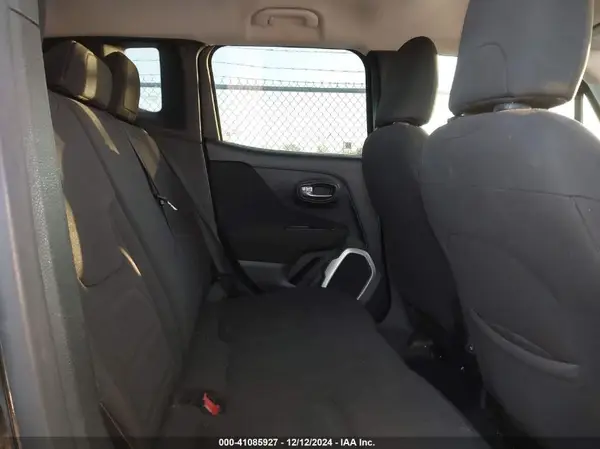 ZACCJABB3JPJ22293 2018 JEEP RENEGADE - Image 8