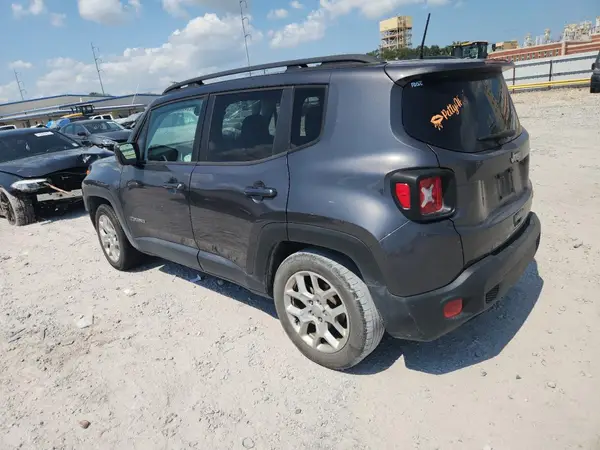 ZACCJABB3JPJ40602 2018 JEEP RENEGADE - Image 2