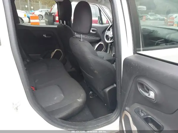 ZACCJABB4HPF12753 2017 JEEP RENEGADE - Image 8