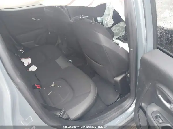 ZACCJABB4HPF24174 2017 JEEP RENEGADE - Image 8