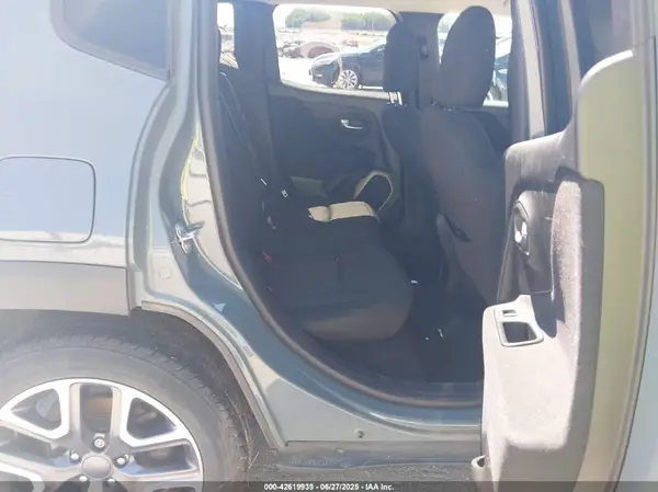 ZACCJABB4HPF30640 2017 JEEP RENEGADE - Image 8