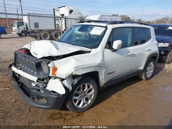 ZACCJABB4JPH42282 2018 JEEP RENEGADE - Image 2