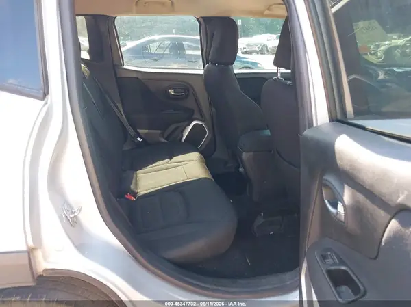 ZACCJABB4JPH53749 2018 JEEP RENEGADE - Image 8