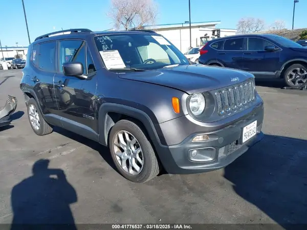 ZACCJABB4JPJ03560 2018 JEEP RENEGADE - Image 1