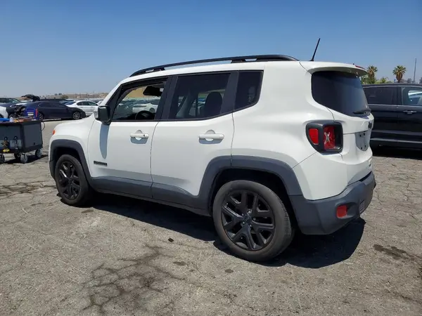ZACCJABB4JPJ21153 2018 JEEP RENEGADE - Image 2