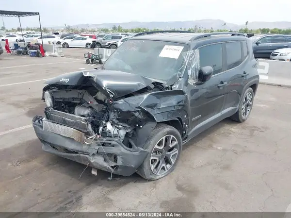 ZACCJABB4JPJ29236 2018 JEEP RENEGADE - Image 2