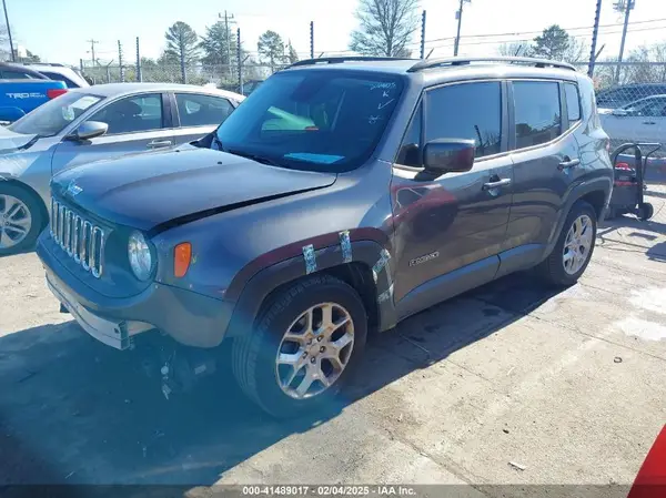 ZACCJABB5HPE88852 2017 JEEP RENEGADE - Image 2