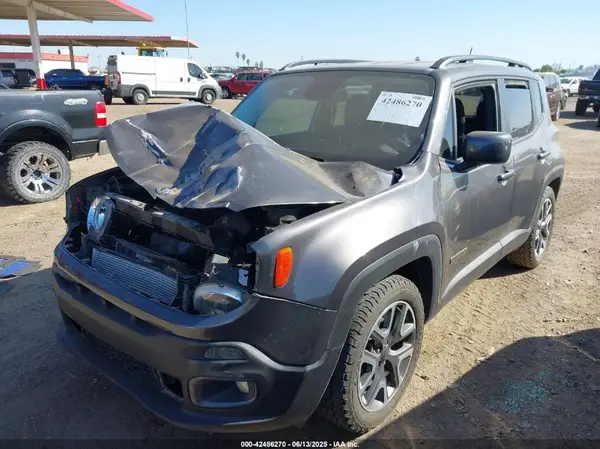 ZACCJABB5HPF45504 2017 JEEP RENEGADE - Image 2