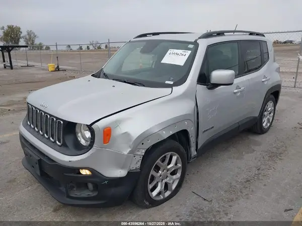ZACCJABB5HPF77577 2017 JEEP RENEGADE - Image 2