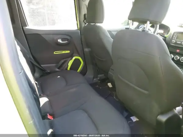 ZACCJABB5HPF89776 2017 JEEP RENEGADE - Image 8