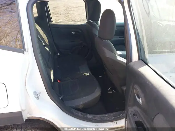 ZACCJABB5HPG25546 2017 JEEP RENEGADE - Image 8